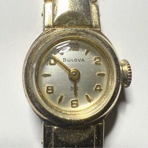 Vintage Bulova Ladies Gold Plated Watch